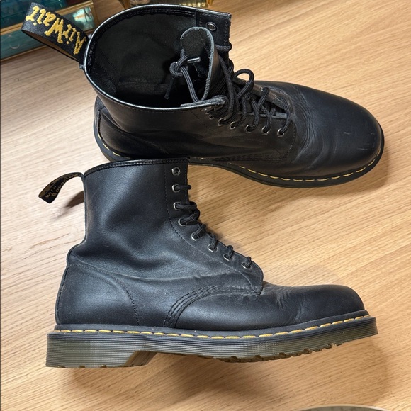 Dr Martens Airwair boots men - Picture 2 of 7